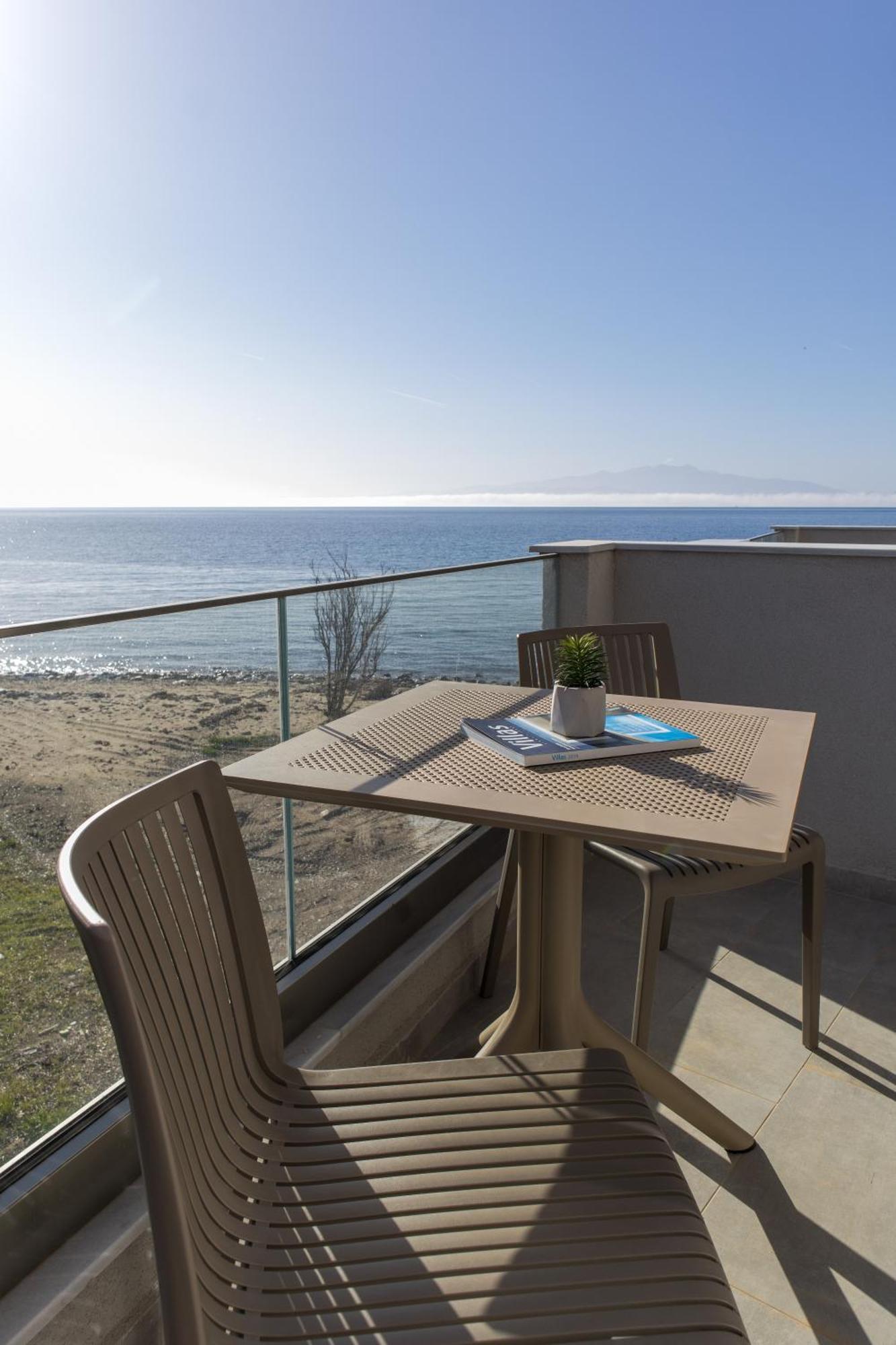 Olive & Sea Luxury Suites Skala Sotiros Exterior photo